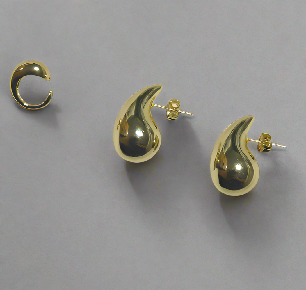 Teardrop Earrings Gold Medium Size